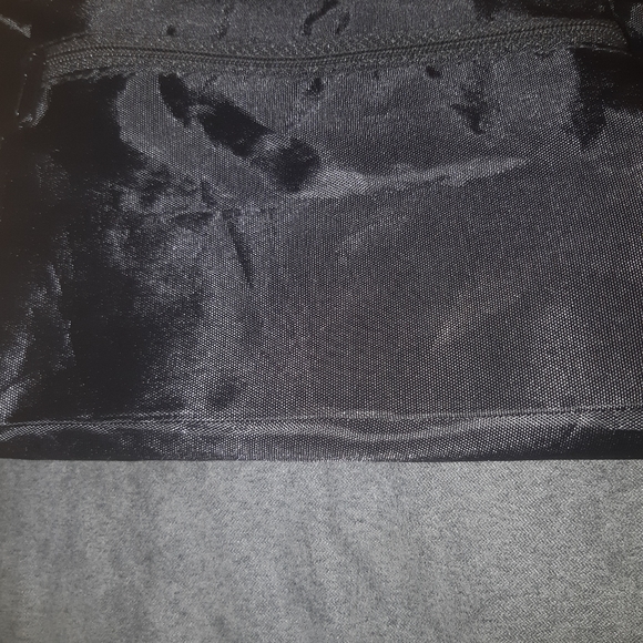 5/10$ Reebok Essentials Drawstring Bag - Picture 5 of 5